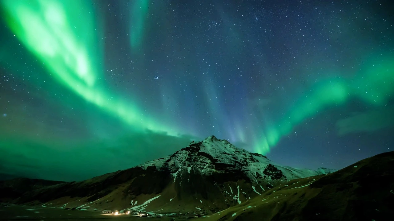 Tromso Northern Lights tour package